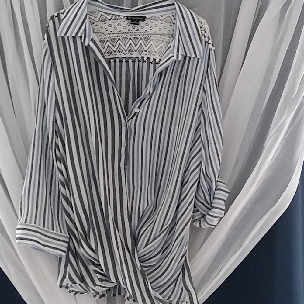 Women's blouse